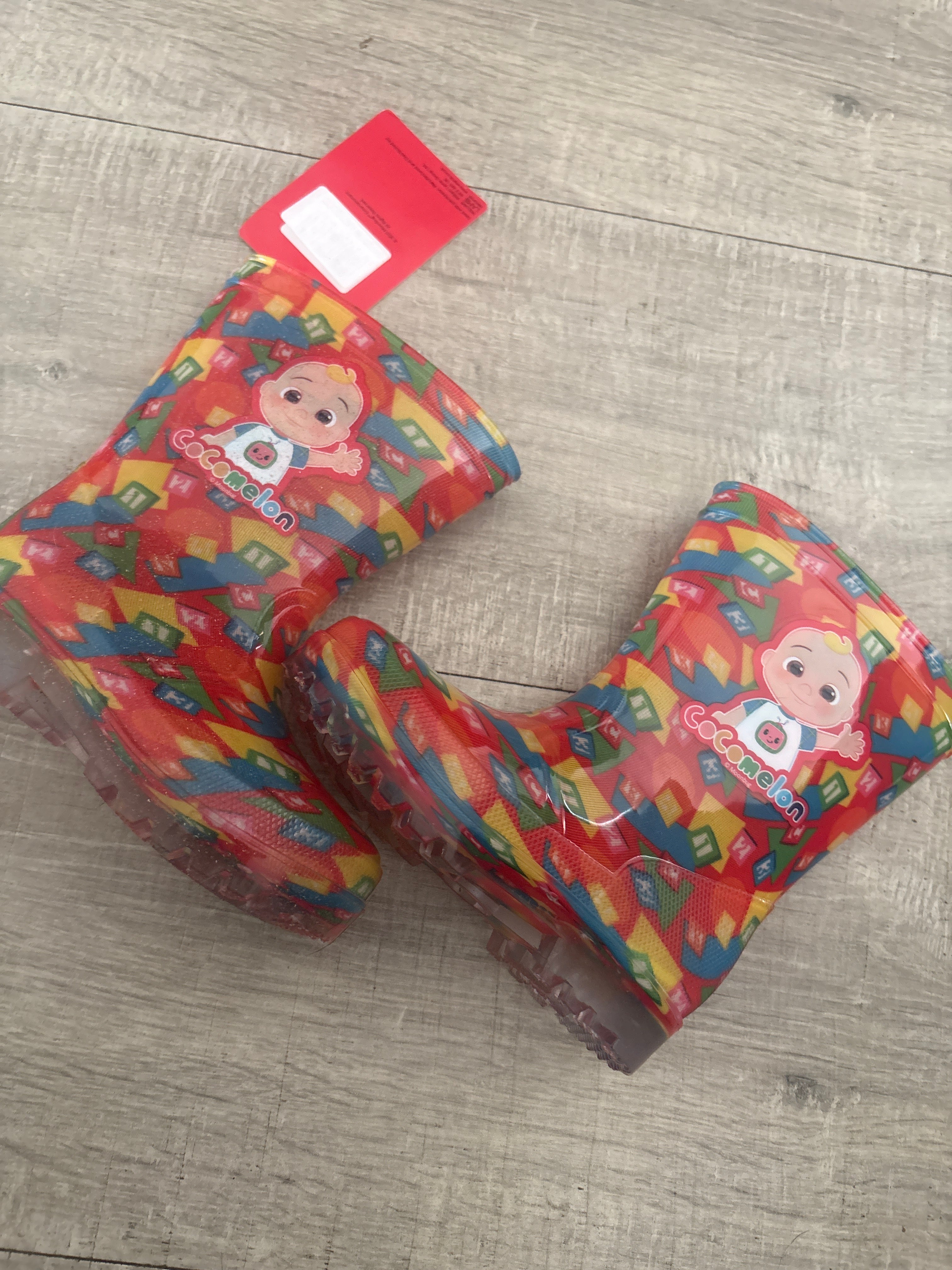 SIZE 6 cocomelon wellies