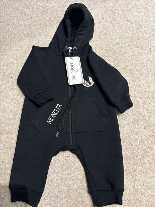 6m romper