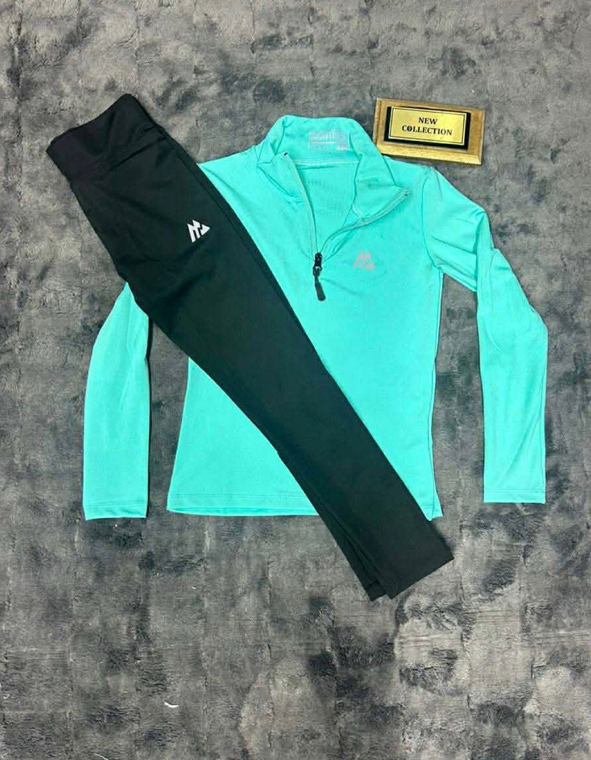 TURQUOISE LEGGINGS SET