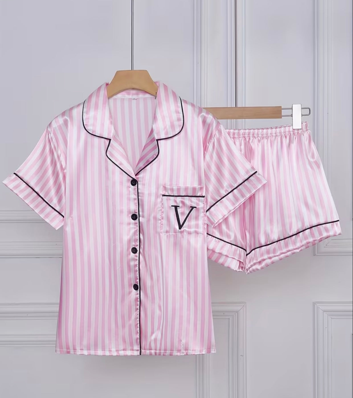 EMBROIDERED INITIAL PYJAMAS