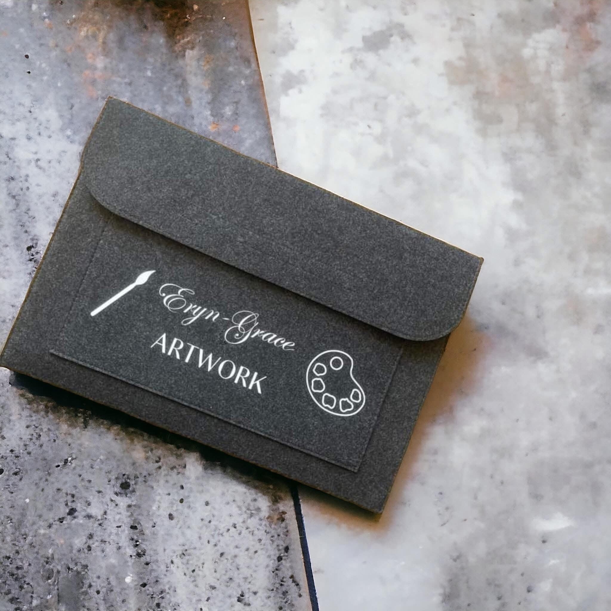 PERSONALISED FELT ARTWORK FOLDER