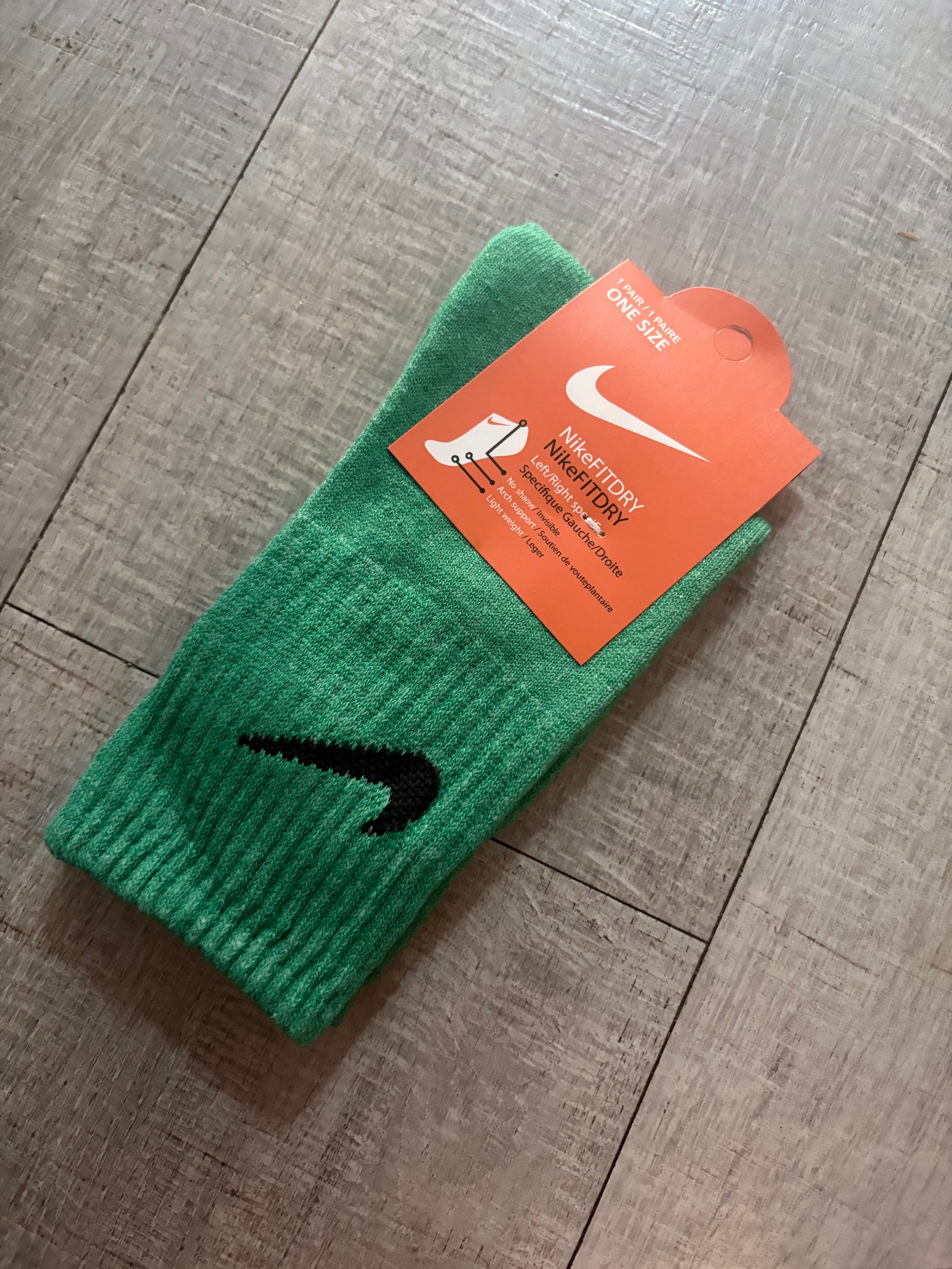 GREEN SOCKS